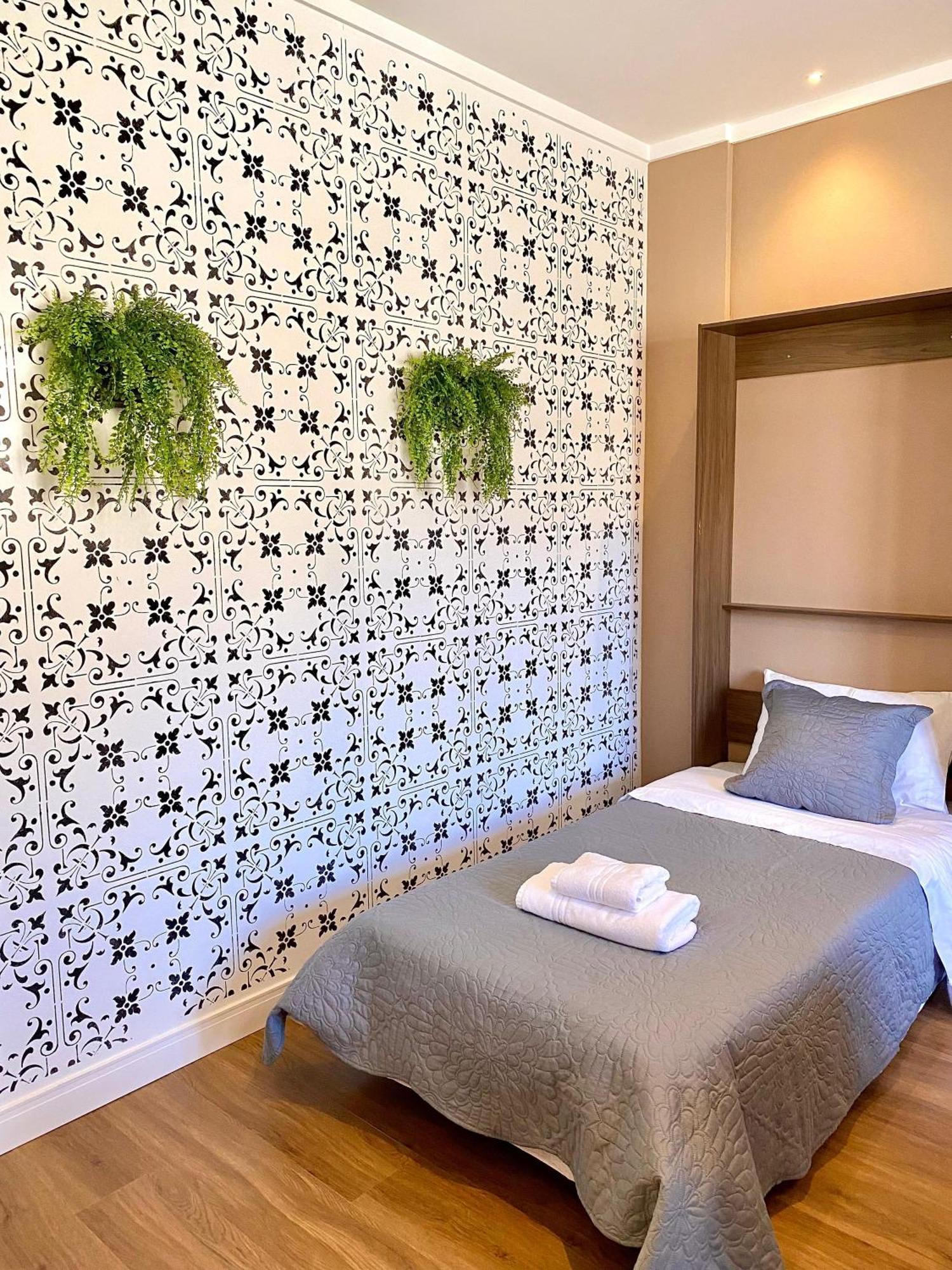 Broussard Flats Centro Pedra Azul Apartment *