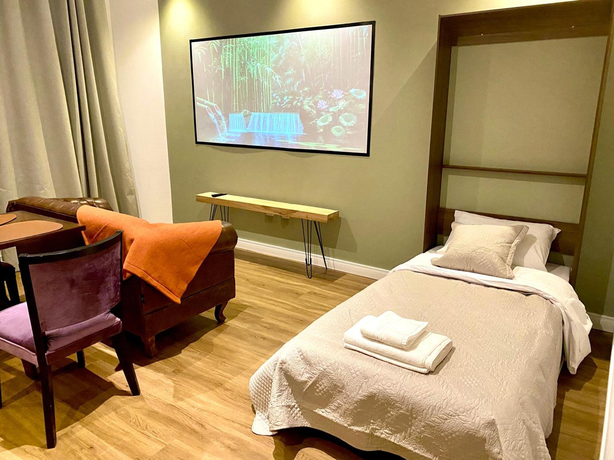 Broussard Flats Centro Pedra Azul Apartment *